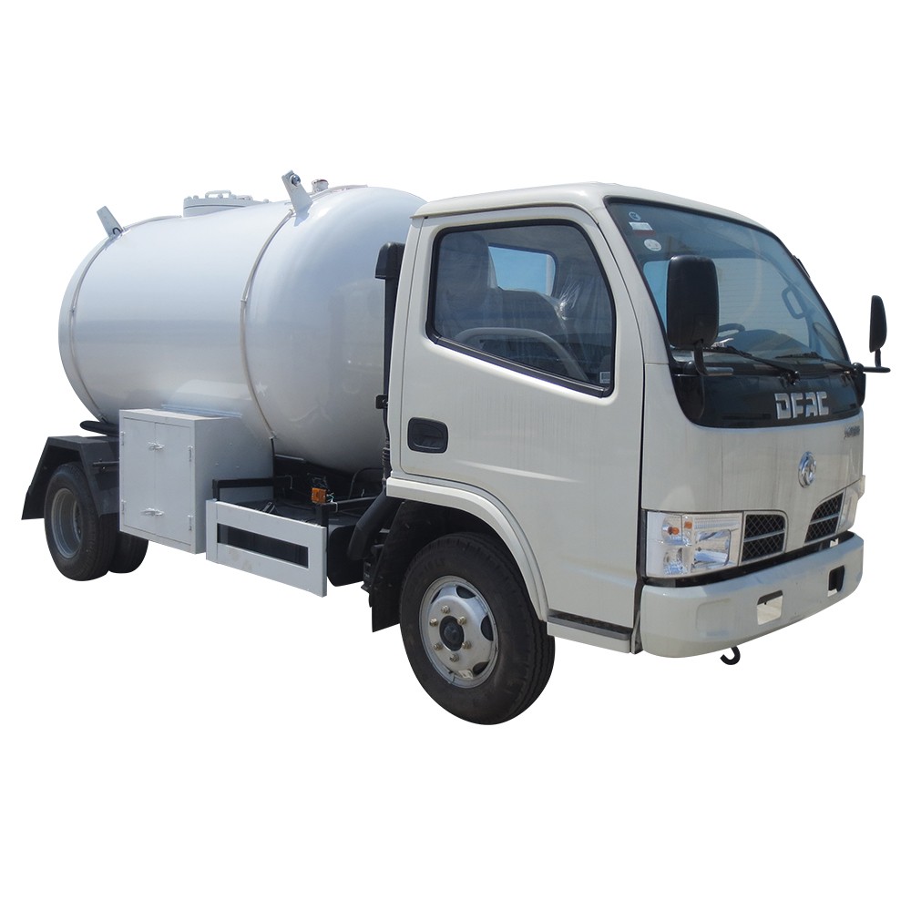 Autocisterna Dongfeng 6 ruote da 5000 litri GPL
