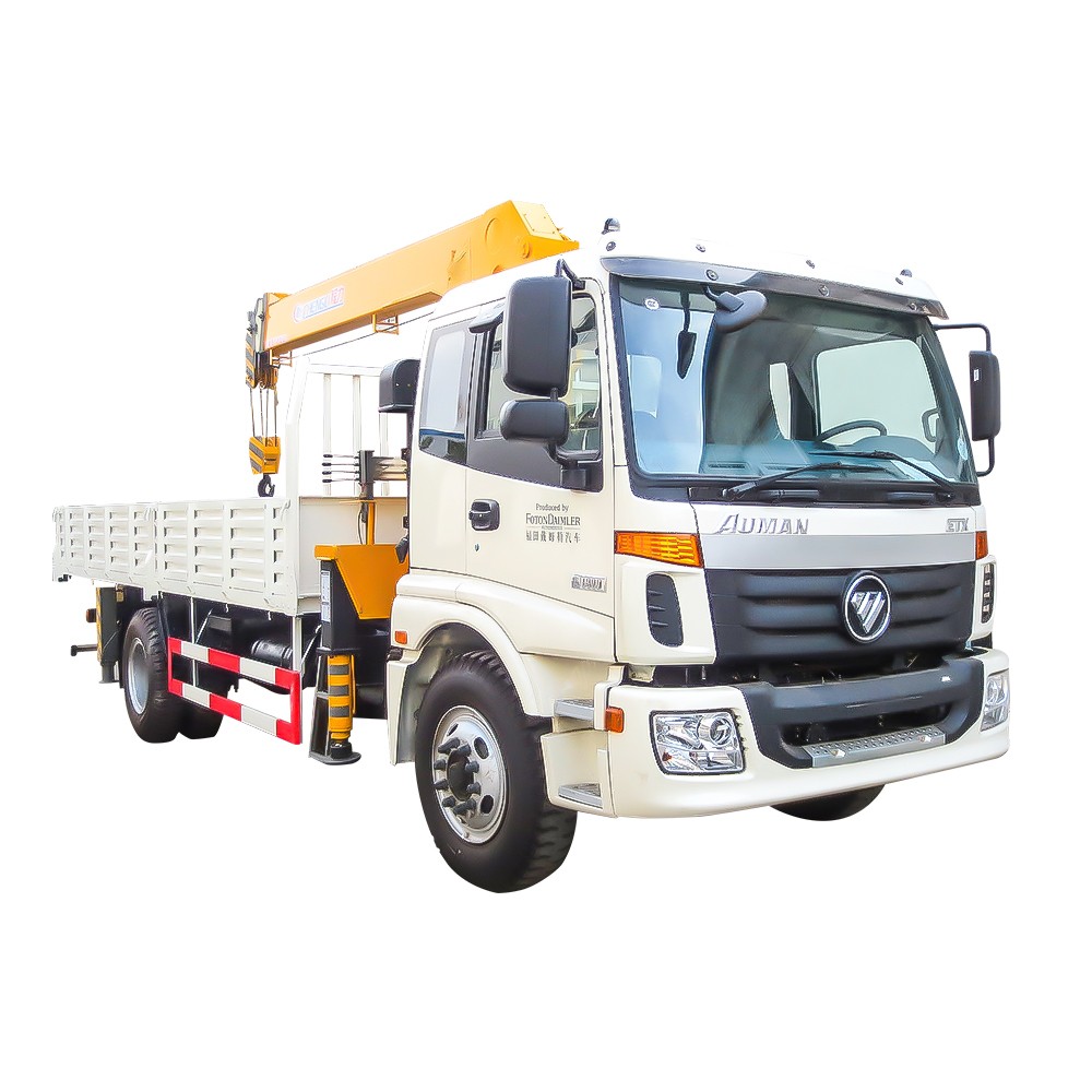Gru Foton da 12 tonnellate montata su camion